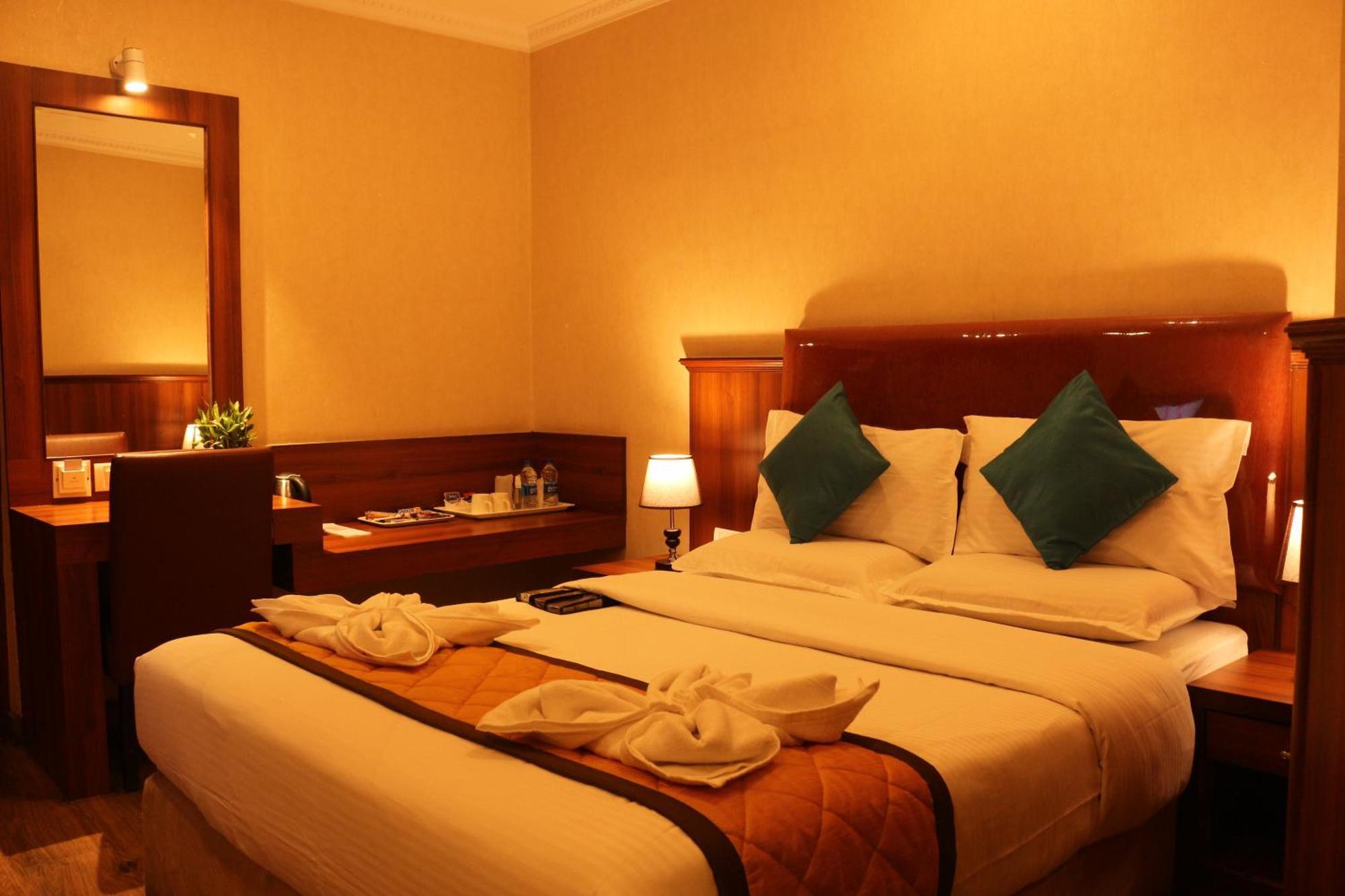 Hotel Noor Empire International Kormangala Bangalore Dış mekan fotoğraf