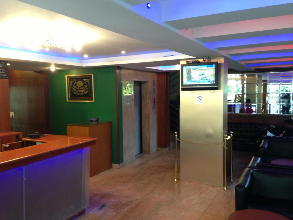 Hotel Noor Empire International Kormangala Bangalore Dış mekan fotoğraf